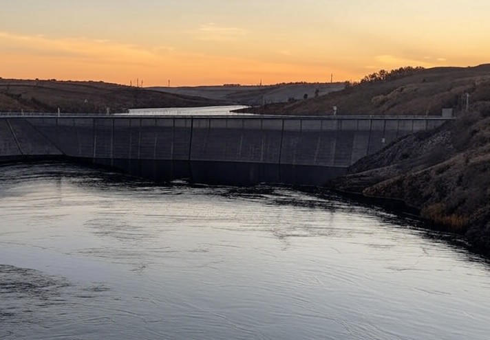 إيران تحذر من جفاف 19 سدا رئيسياً وسط تصاعد أزمة المياه