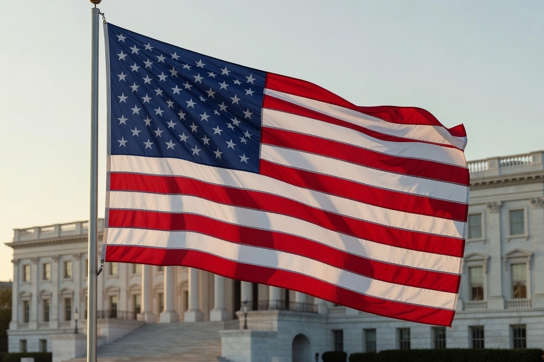 توم باراك: القادة الأقوياء أكثر نجاحا بالمنطقة.. ديمقراطية الربيع العربي فاشلة ودولها انزلقت للفوضى 