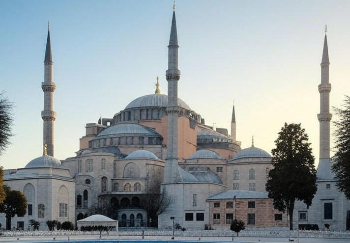 مؤرخ تركي يحذر: إهمال آيا صوفيا يهدد تراثها والعالم في انتظار الحساب