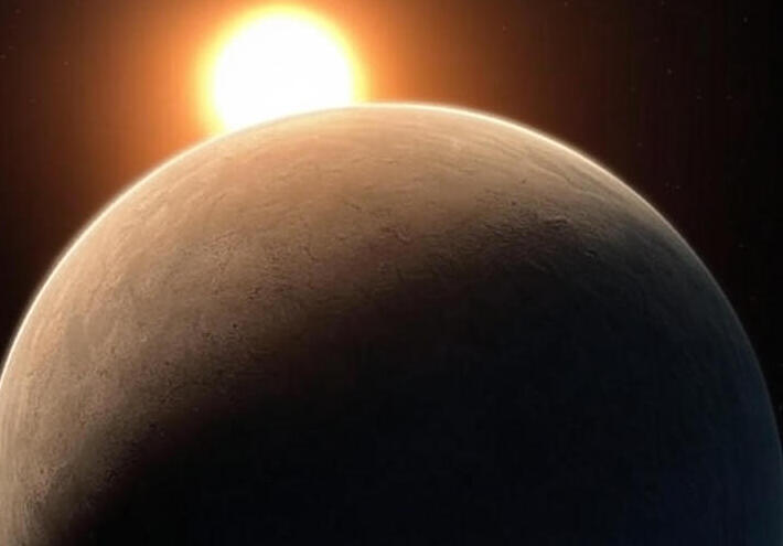 علماء يكتشفون كويكبًا خطيرًا مختبئًا في وهج الشمس القريب