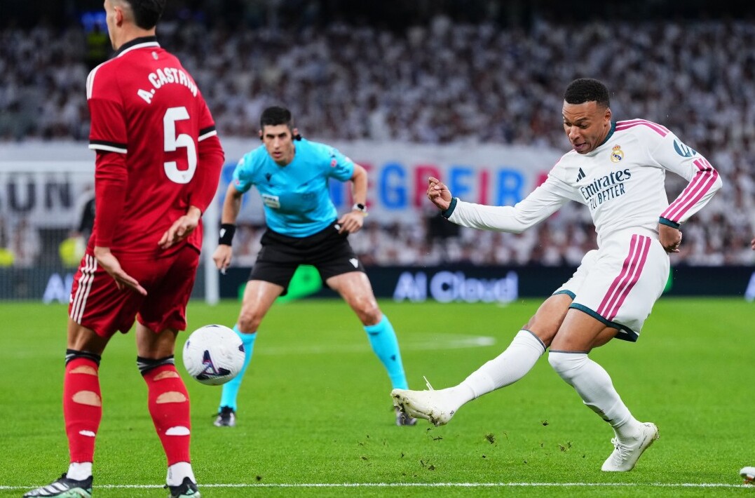 ريال مدريد يتخطى إشبيلية برباعية ويصعد إلى المركز الثالث في ترتيب "الليغا"