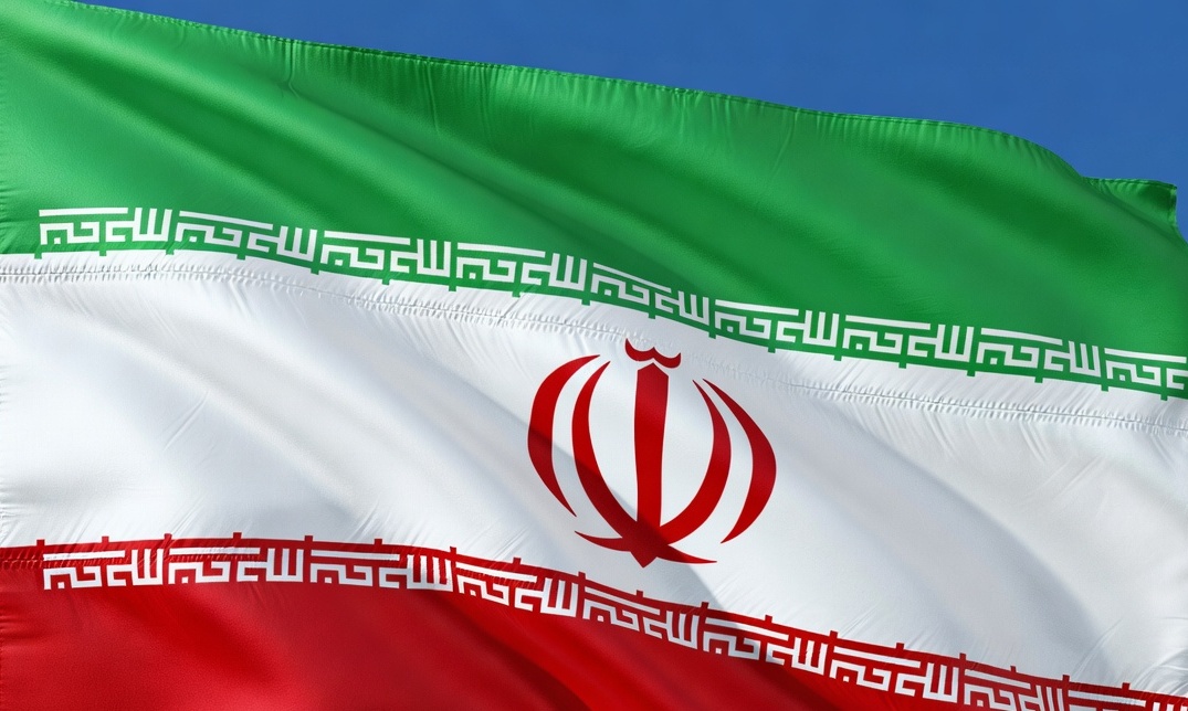 إبراهيم رضائي يشيد بـ"البطل" الذي أسقط مروحية أمريكية في هرمز