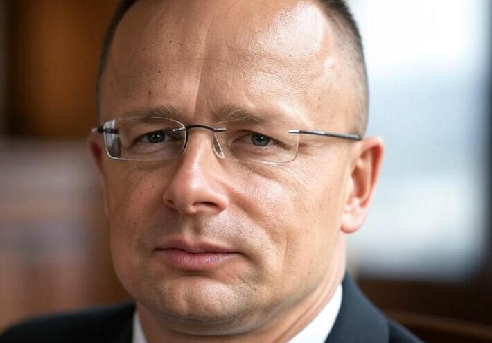  بودابست: طلب ترامب بالتخلي عن النفط الروسي "غير واقعي"