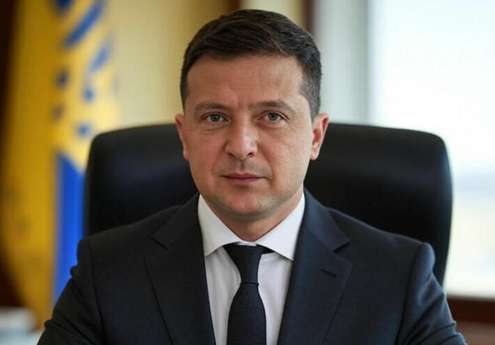  زيلينسكي يتخوف من فقدان الولايات المتحدة اهتمامها بحل النزاع في أوكرانيا بشكل سلمي 