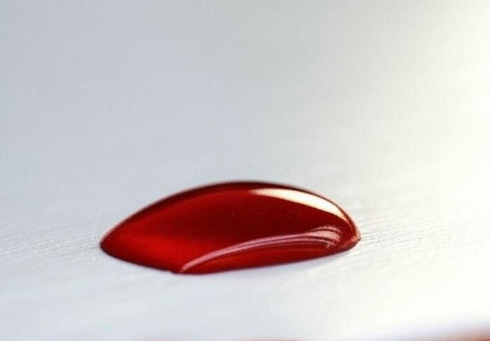 محاولات علمية حثيثة لاستنساخ "الدم الذهبي" النادر الذي يحمله 50 شخصا فقط حول العالم