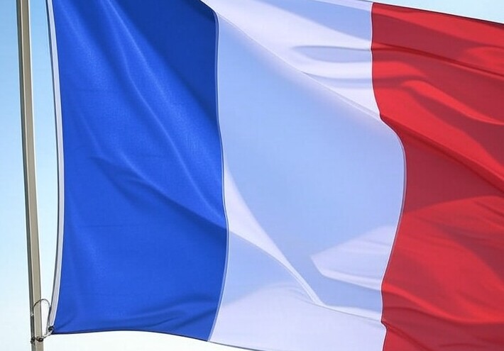  فرنسا: واشنطن تستبعد غزو غرينلاند وتسعى لشرائها 