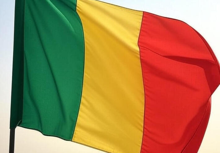 مالي تُنهي شراكتها الأمنية مع فرنسا وتطرد دبلوماسيين فرنسيين