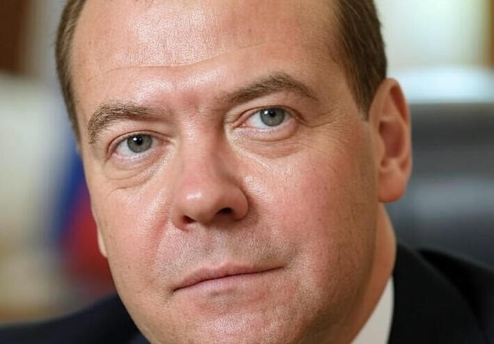  مدفيديف: الدول الأوروبية لا تستطيع تحمّل الحرب مع روسيا 