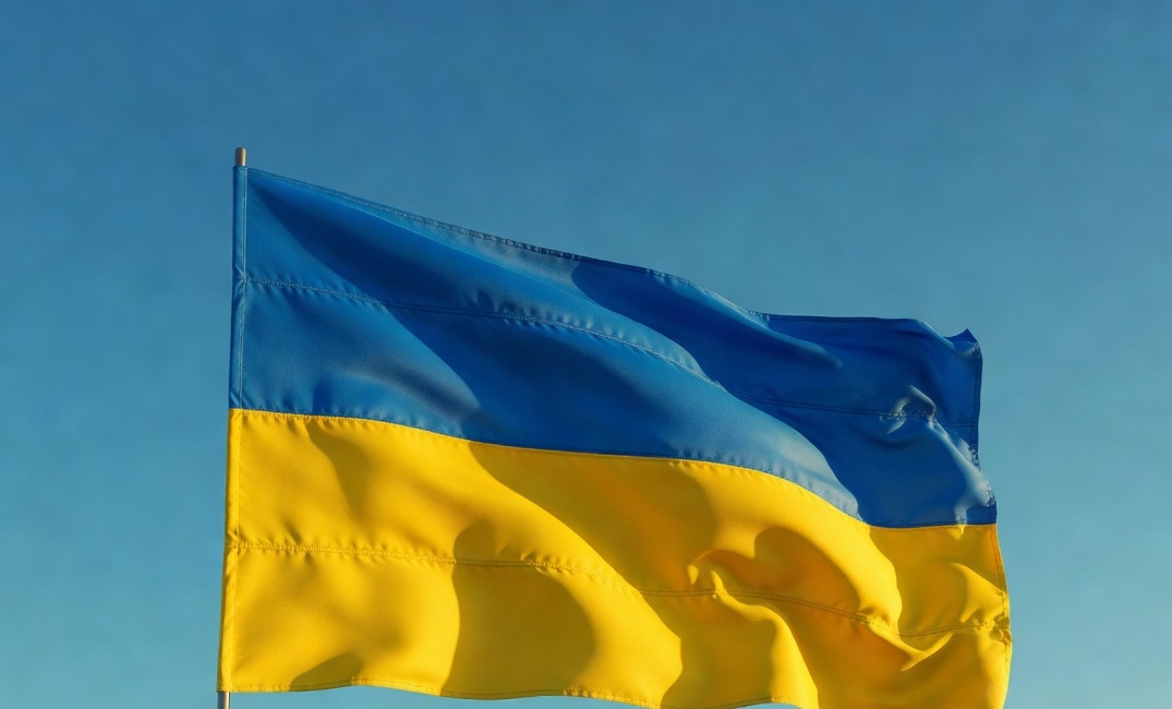  من فضائح حملة التعبئة القسرية بأوكرانيا.. القبض على طاقم تصوير تلفزيوني فرنسي وإرساله جبهات للقتال 