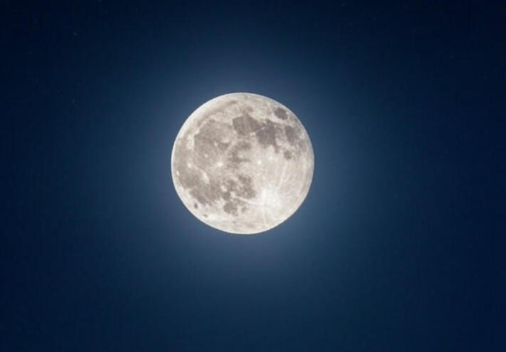  آخر بدر عملاق في 2025 يودع السماء بحدث فلكي مثير 