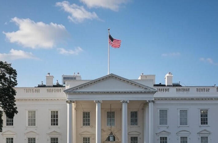 البيت الأبيض: محادثة "بناءة" جمعت ترامب وبوتين هاتفيًا