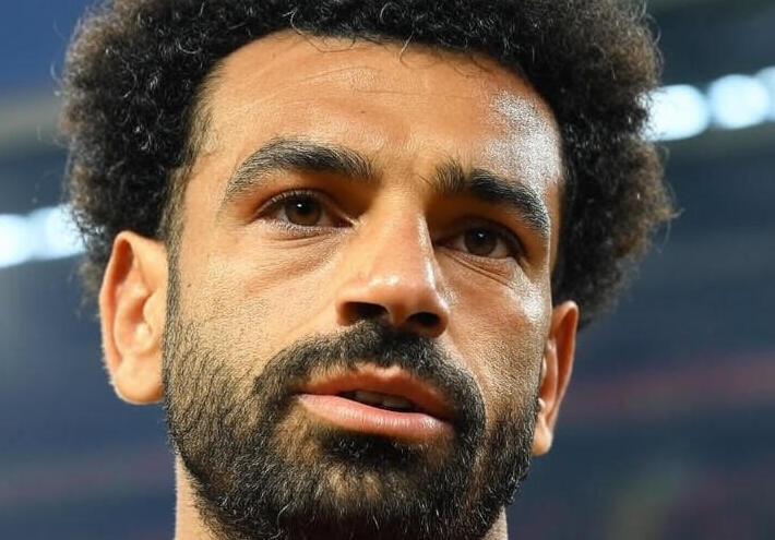  صلاح في مرمى النقد.. سلوت يهاجم تصريحات النجم المصري