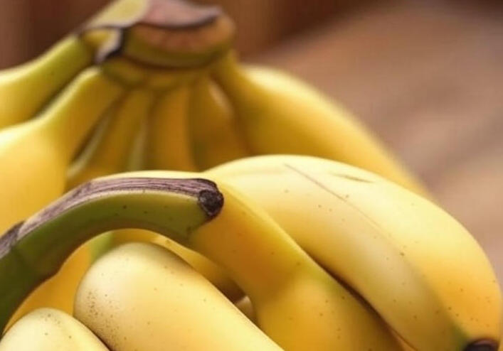 علماء التغذية يحذرون: إضافة الموز إلى العصائر يرفع مؤشر السكر