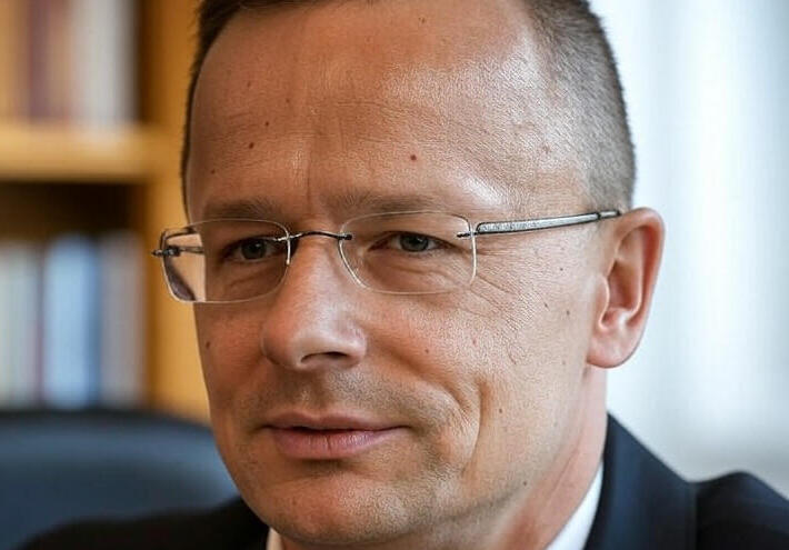 هنغاريا: بروكسل توسع العقوبات لتستهدف قطاعي النفط والطاقة النووية الروسيين ضمن حزمة العقوبات الـ20 على موسكو