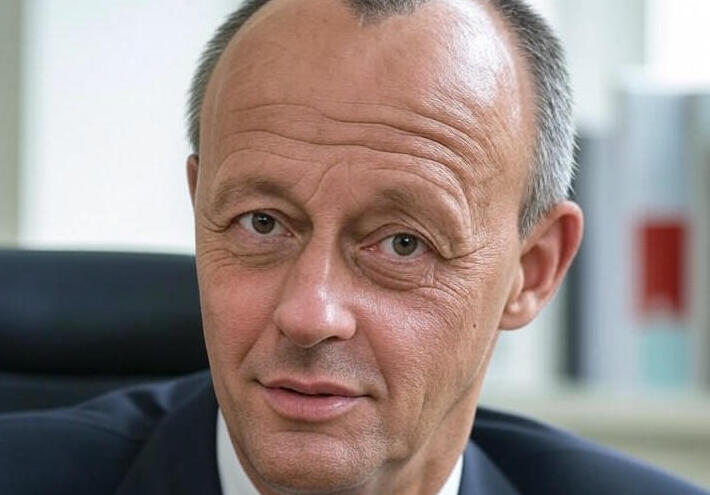 دميترييف يتهم "ميرتس": سياسات تقوض السلام وتشوه السمعة