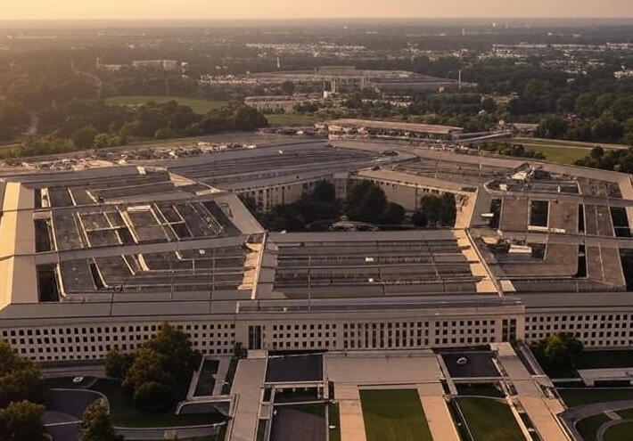  مستشار سابق للبنتاغون يحذر: الغرب سيدفع ثمناً باهظاً لدعمه العسكري لأوكرانيا وروسيا ستفرض شروط المنتصر