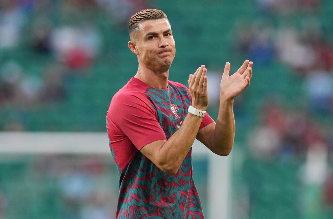 بصورة ورسالة مقتضبة.. أول زميل سابق لرونالدو في ريال مدريد يدعمه في أزمته مع منتخب البرتغال