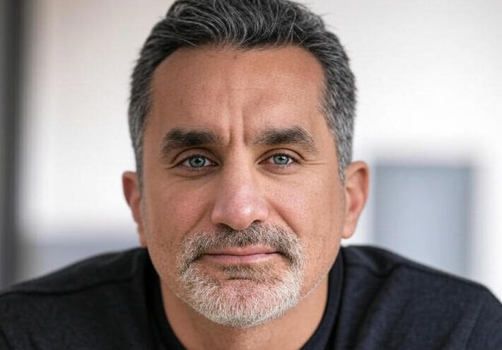  باسم يوسف: طول عمري أشعر بأنني الرجل الخطأ في المكان الخطأ