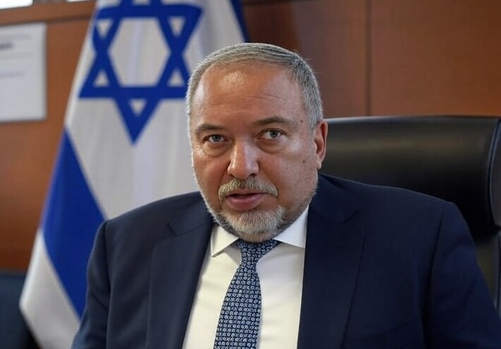 ليبرمان يحذر: إيران تستعد للهجوم وإسرائيل غير جاهزة دفاعيا وأكثر من 3 ملايين دون التحصين المناسب