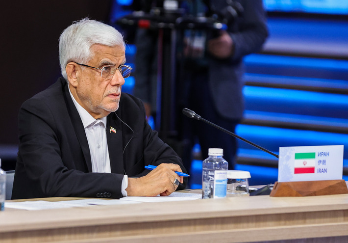 نائب الرئيس الإيراني يكشف خطط نظام كييف لافتعال اضطرابات شمال البلاد