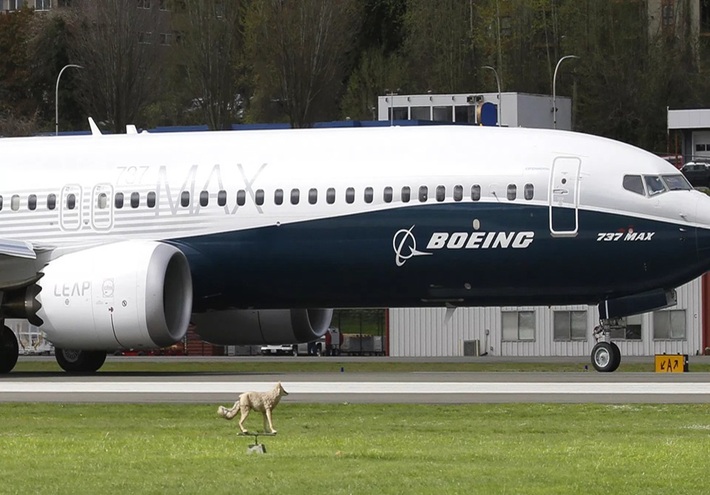 "بوينغ" تكشف خللا برمجيا في طائرات 737 MAX يؤثر على الهبوط الآلي