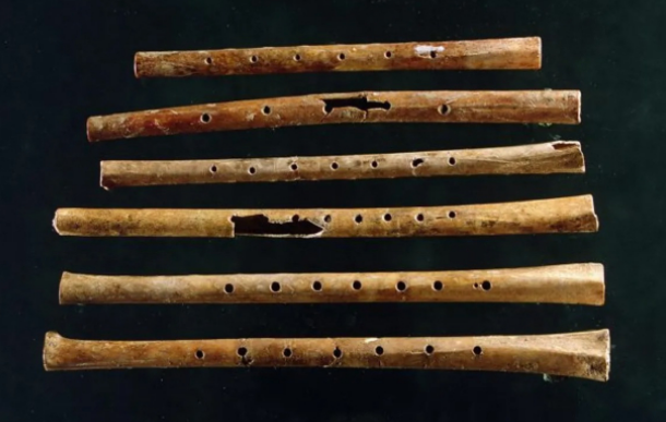 من أعماق التاريخ: ناي فرعوني يعزف نغماته منذ 9000 سنة
