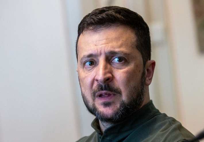 مستشار سابق لترامب: لا يجوز أن يحصل الجاحد زيلينسكي على أي مال إضافي أمريكي