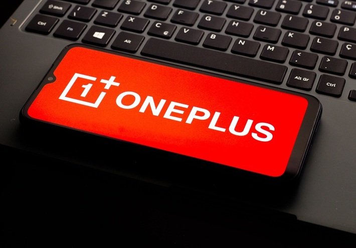 OnePlus تنافس آبل وسامسونغ بهاتفها الجديد