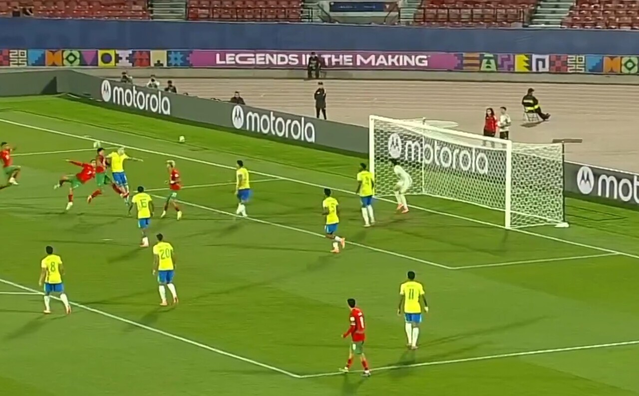 شاهد بالفيديو.. هدف خرافي للنجم المغربي في شباك "السيلساو"


