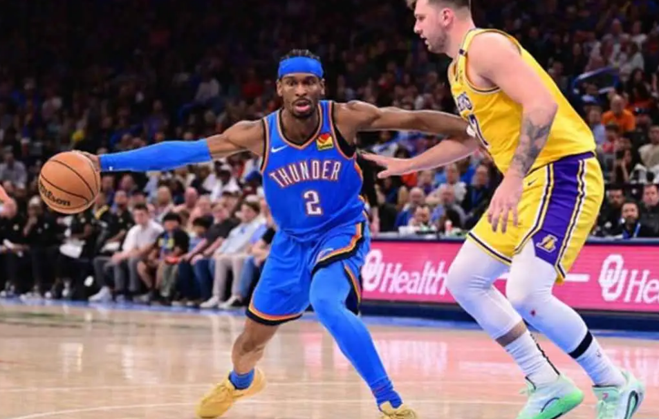 1. عصابة تسطو على منزل نجم الـ NBA أثناء انشغاله في مباراة فريقه