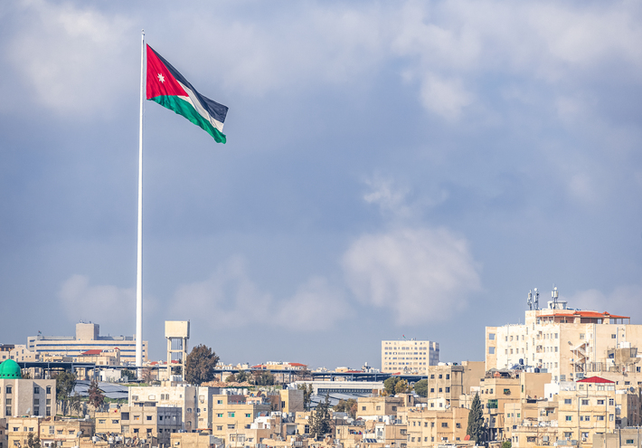 مصدر أردني: القتلى المدنيين في درعا كانوا في خيمة مجاورة لموقع اختباء إرهابي ولم تكن هدفا للغارة
