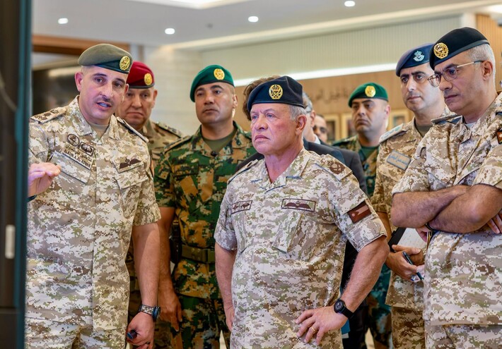 ملك الأردن عبد الله الثاني يزور مصابي الهجوم على الكنيسة في الكرك