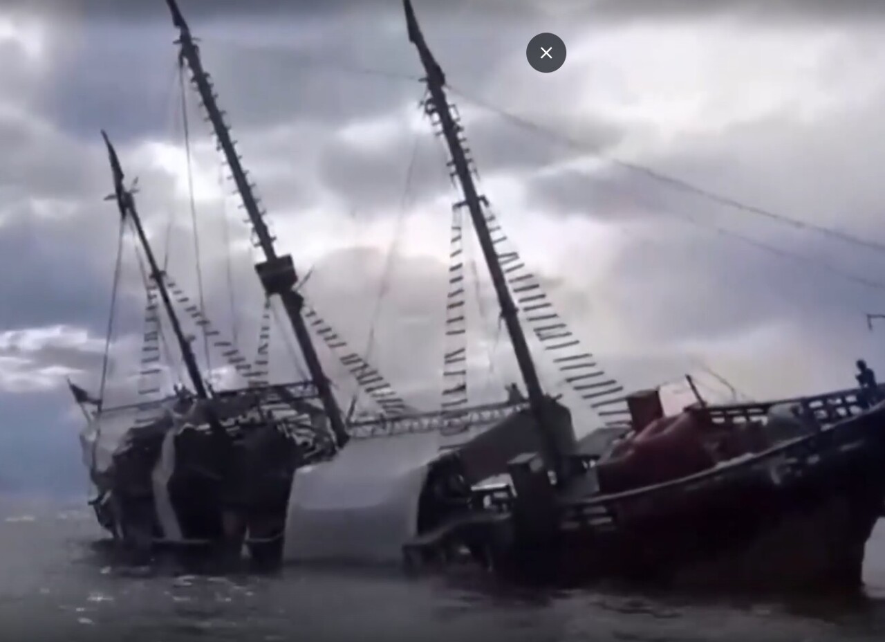 بالفيديو لحظة تاريخية: غرق نسخة طبق الأصل من سفينة كولومبوس قبالة المكسيك