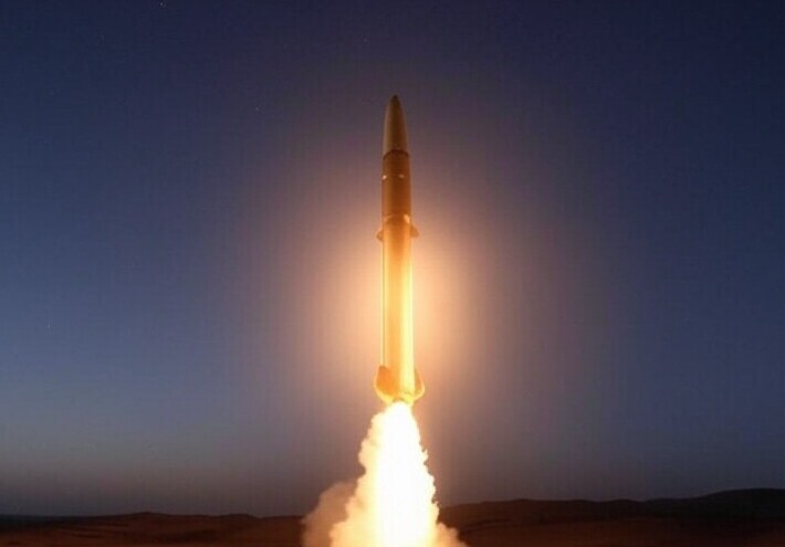 إسرائيل تُطلق صاروخًا باليستيًا فوق الأجواء اللبنانية في اختبار مثير