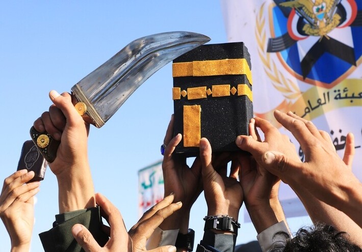 الحوثيون يهددون واشنطن بـ"تصعيد شامل" إذا تدخلت في النزاع باليمن