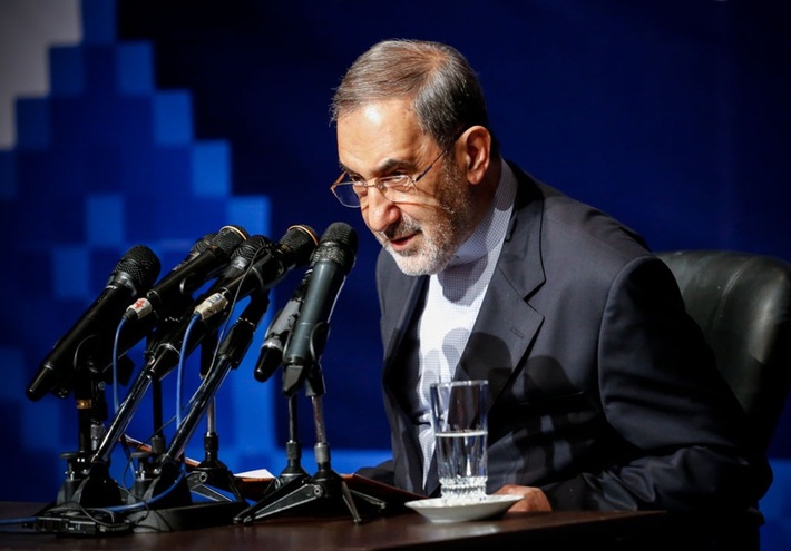 مستشار خامنئي يبعث برسالة إلى رئيس الوزراء العراقي إثر إغلاق مطار النجف بوجه الطائرات الإيرانية