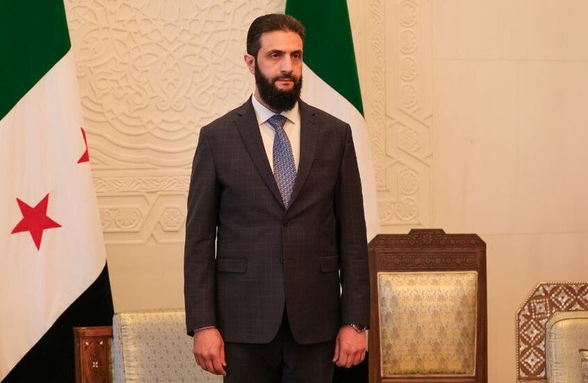 جولة تسوق وقهوة.. محطات غير سياسية في زيارة الشريع للسعودية تثير تفاعلاً